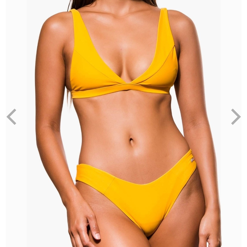Blackbough bikini